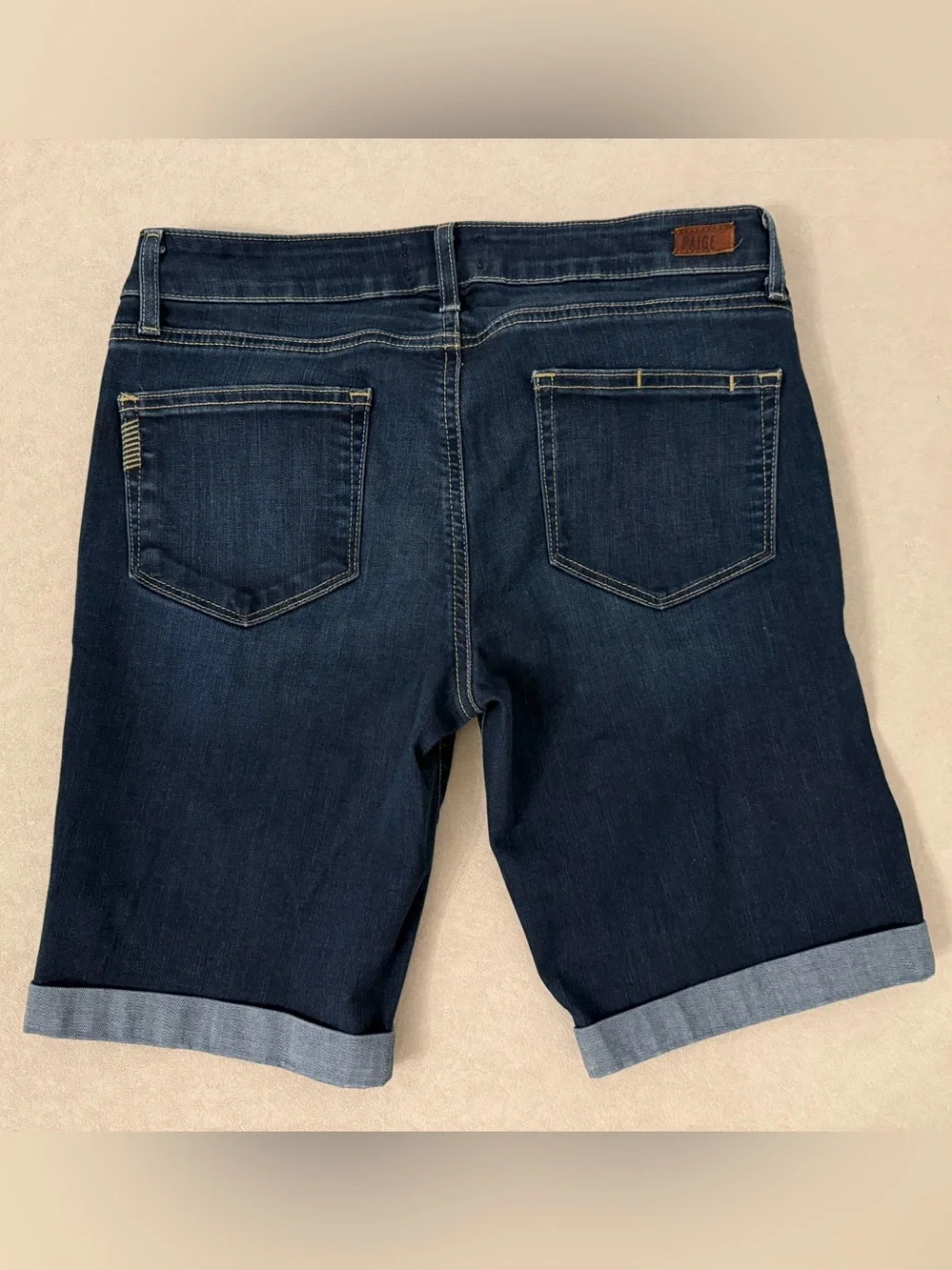 PAIGE Jax Knee Shorts 29 Kayla Dark Wash Stretch Denim Bermuda Cuffed